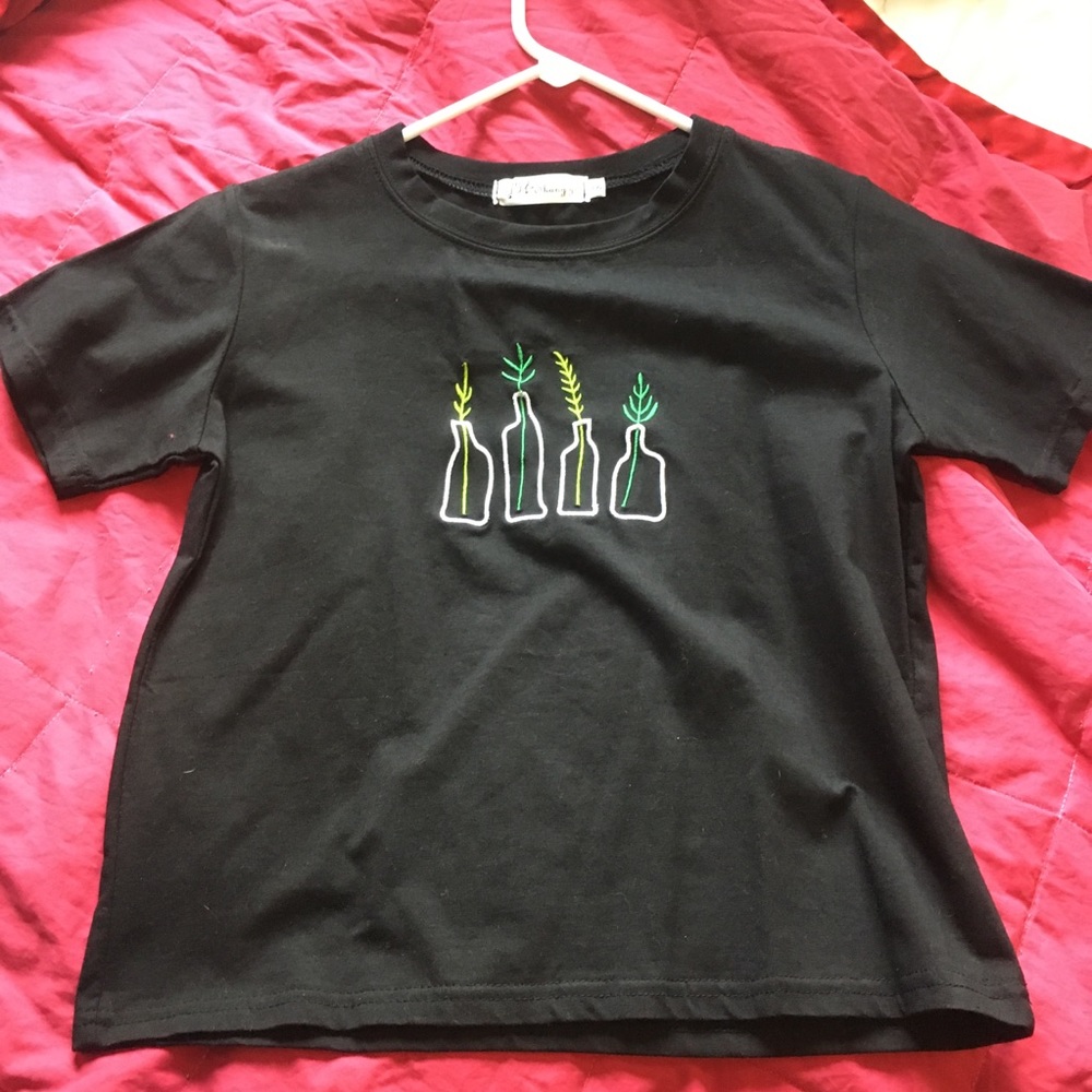 Embroidered Plant T-shirt